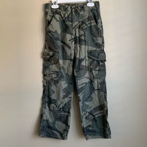 Wrangler cargo camouflage jeans size 10 regular